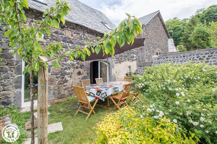 Gîte pour 5 personnes, avec Jardin