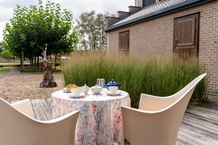 Location de vacances pour 2 personnes, avec jardin ainsi que terrasse et vue à Genk - 2