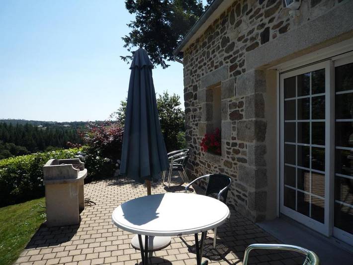 Location de vacances pour 2 personnes, avec vue et jardin à Scrignac - 2