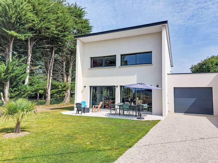 Location de vacances pour 6 personnes, avec Terrasse et Jardin à Le Tour-du-Parc