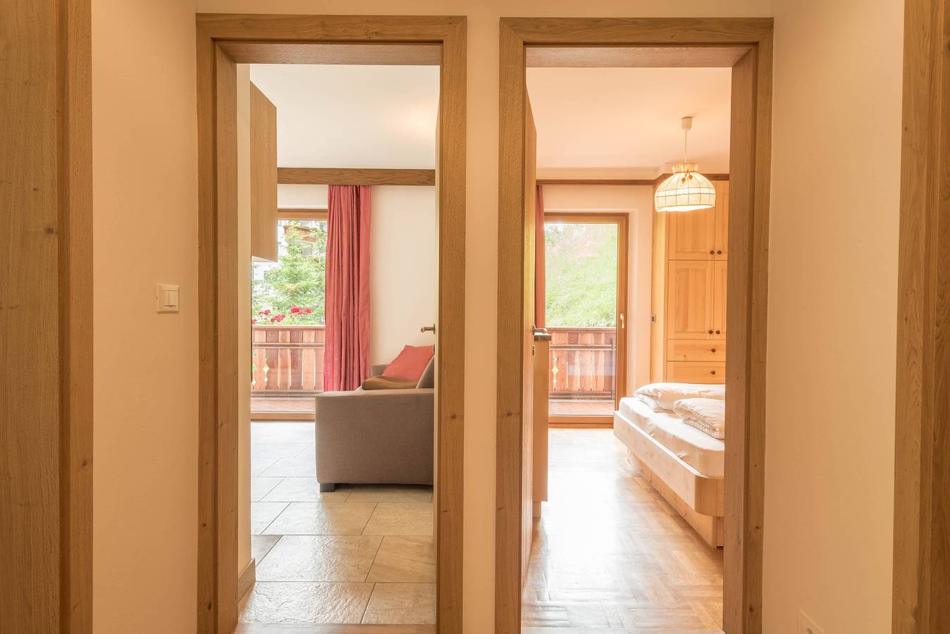 Ganze Wohnung, Rustikale Ferienwohnung "Emil" mit Balkon, Bergblick, Garten & Wlan in St. Christina in Gröden, Dolomiti Superski