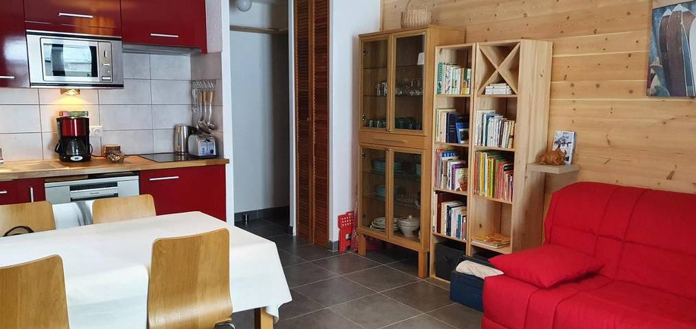 Gîte pour 5 personnes, avec vue et jardin à Val-des-Prés - 4