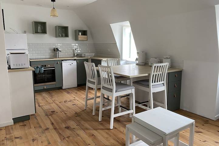 Gîte pour 4 personnes, avec jacuzzi et jardin dans Région de Besse-et-Saint-Anastaise