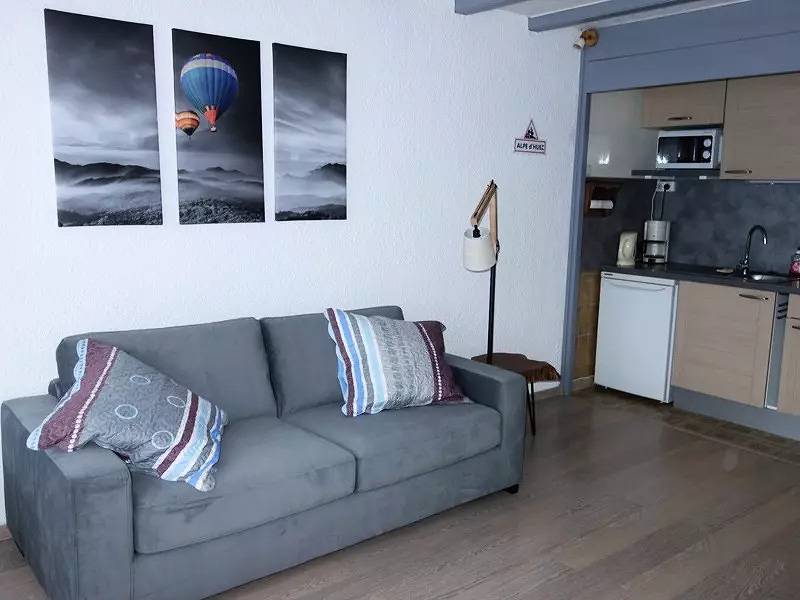 Entire studio, Samovar Apt B2 in Huez, Écrins National Park