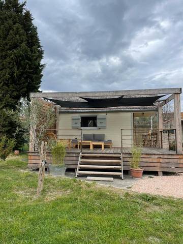 Tente pour 2 personnes, avec terrasse et jardin dans le Vaucluse