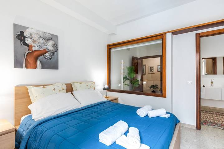 Apartamento entero, GuestHost - Teatro Politeama & Teatro Massimo Cozy Apartment in Palermo, Provincia de Palermo