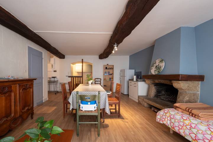 Entire apartment, Apartment 'Sarzeau Centre - Le Cormoran' with Shared Pool and Wi-Fi in Sarzeau, Côte des Mégalithes