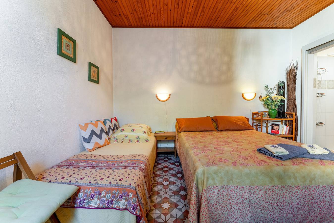 Chambre « Farniente » avec terrasse partagée, jardin commun et Wi-Fi in Bédoin, Parc naturel régional du Mont-Ventoux