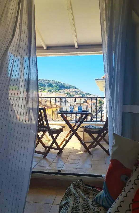 Alojamiento y desayuno para 2 personas, con terraza y vistas - 1