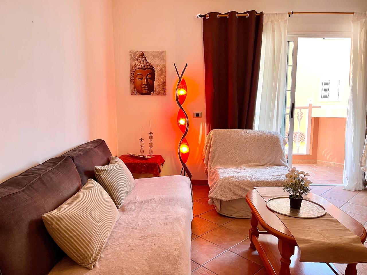 Apartamento entero, Apartamento vacacional "Casa Emma" con balcón y Wi-Fi in Playa de San Juan Tenerife, Guía de Isora