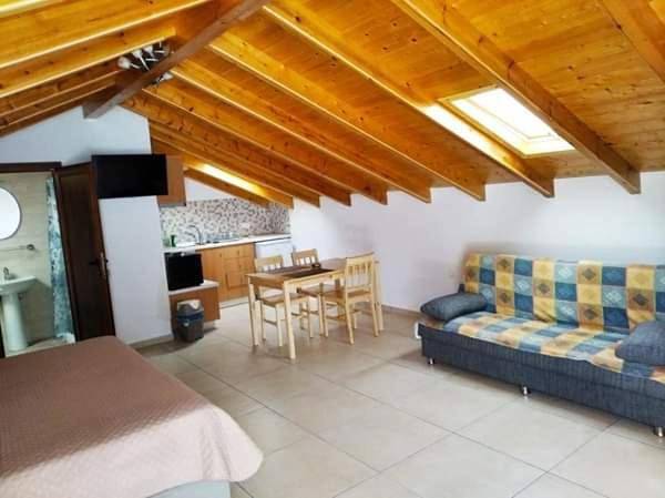 George's Studios in Corfou