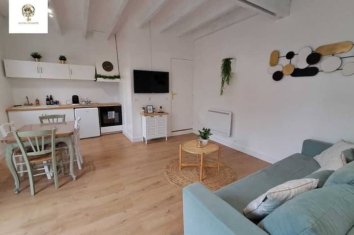Gîte pour 4 personnes, avec terrasse dans Le Pont-Chrétien-Chabenet