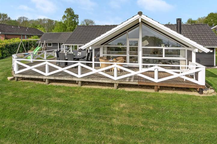 Ferienhaus für 6 Personen, mit Sauna und Terrasse sowie Garten und Whirlpool, mit Haustier in Mommark