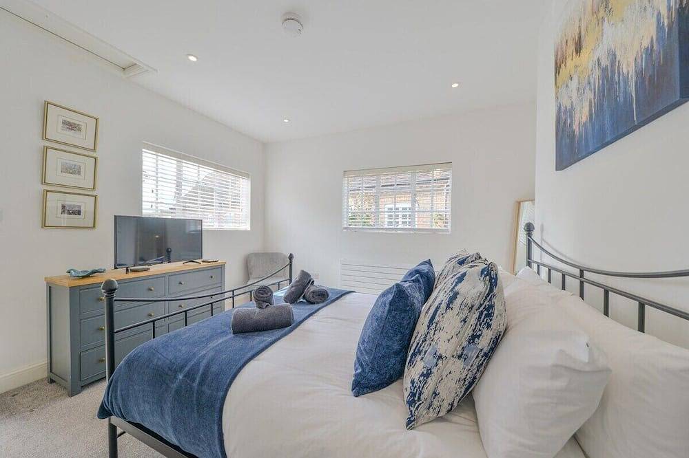 Entire apartment, 10% Off Weekly Special Couples Leisure Sleeps 2 in Hertfordshire