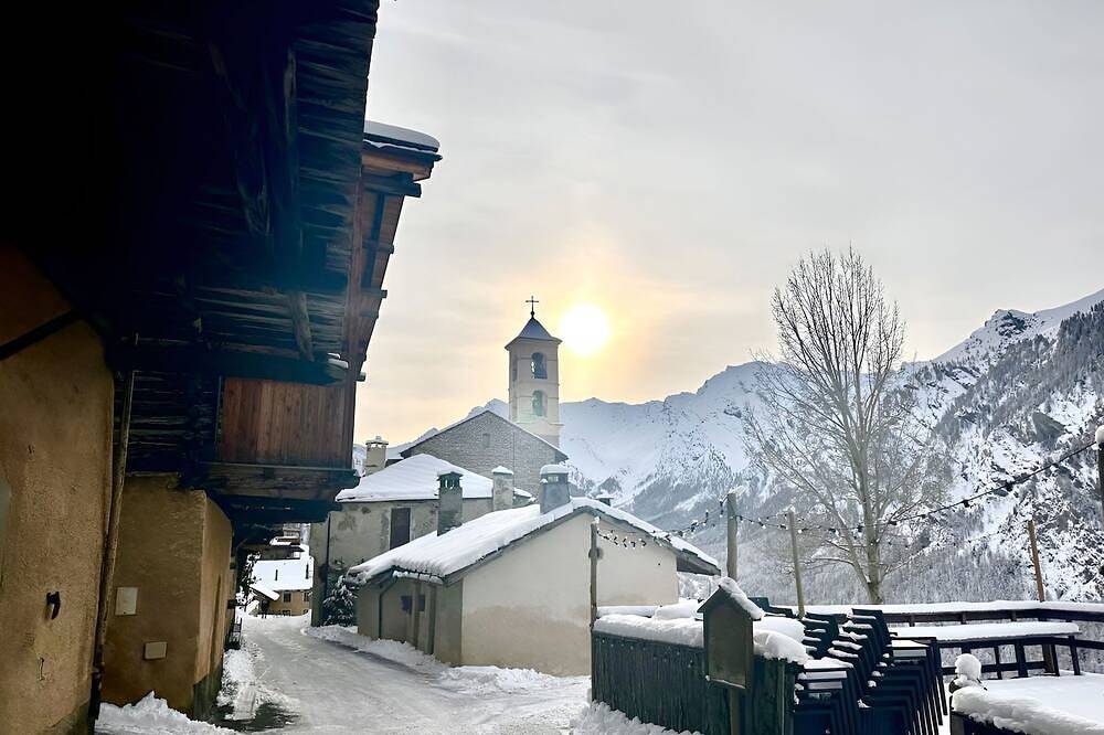 Entire apartment, Casa-La Fuste, centre Saint-Véran, ski au pied in Saint-Véran, Queyras