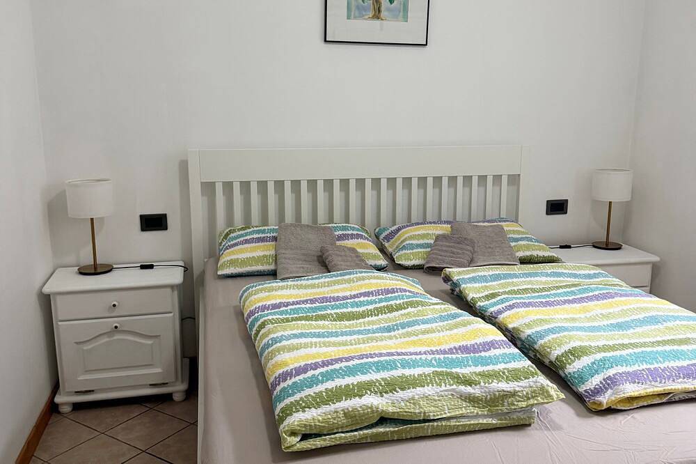 Cały apartament, Vacation apartment in a quiet and sunny location, close to the center in Garda, Góry Garda