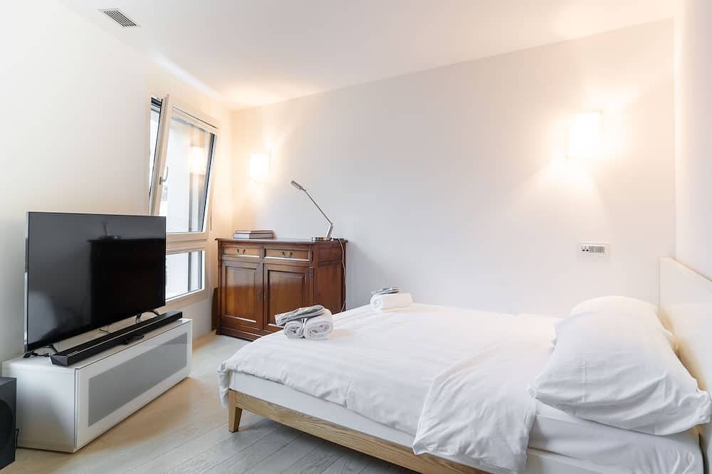 Entire apartment, Cosy and bright apartment in Montreux in Montreux, Lake Geneva