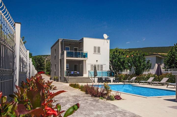 Ferienhaus für 8 Personen, mit Garten