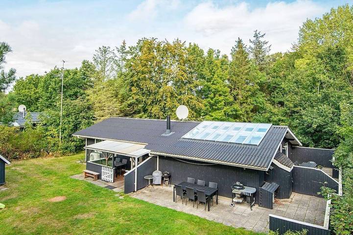 Ferienhaus für 8 Personen, mit Terrasse und Sauna sowie Balkon/Terrasse in St. Sjørup
