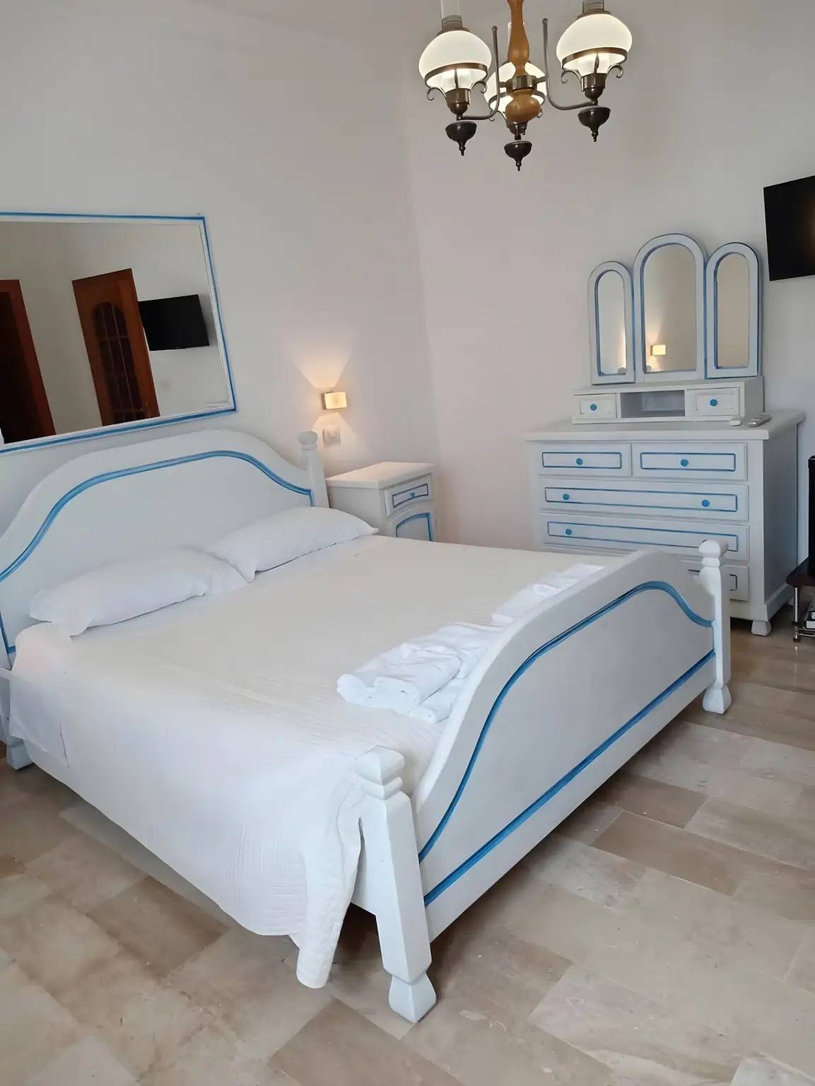 Villa Nuragica - Stanza con bagno privato e vista piscina in Nuraxi Figus, Gonnesa
