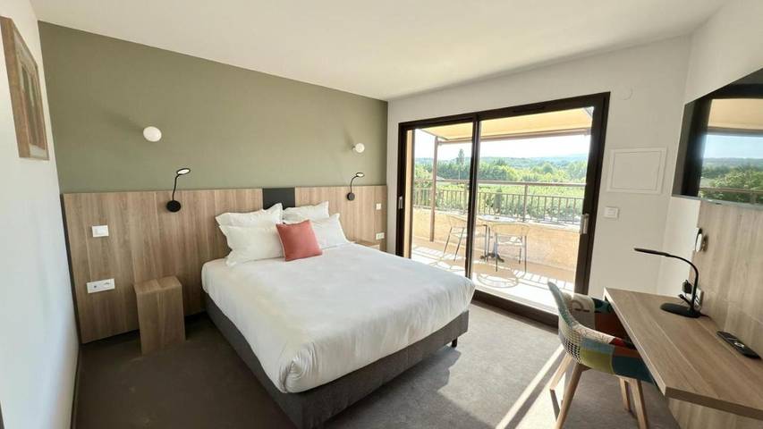 Hôtel pour 2 personnes, avec vue ainsi que piscine et jardin