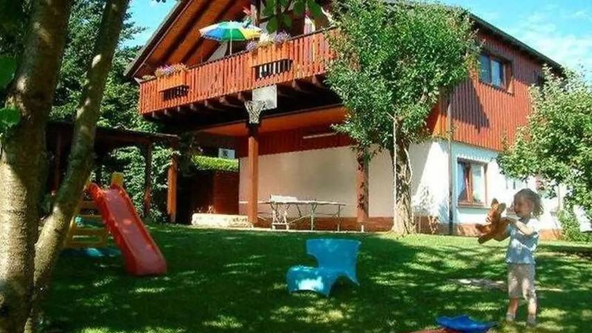 Ferienwohnung für 5 Personen, mit Garten am Edersee