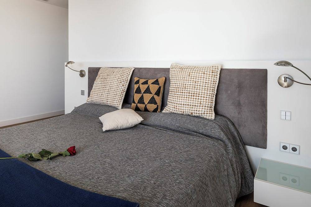 Villa with fantastic sea views in Roca Llisa, Santa Eulària des Riu