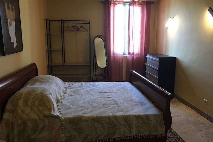 Location de vacances pour 8 personnes, avec terrasse et jardin à Manduel - 2