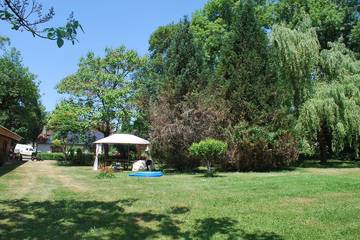 Gîte pour 5 personnes, avec piscine et jardin à Lamothe-Fénelon