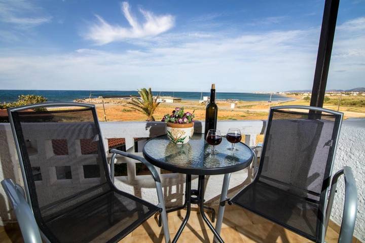 Gîte pour 2 personnes, avec jardin ainsi que piscine et terrasse à Chersónissos - 2