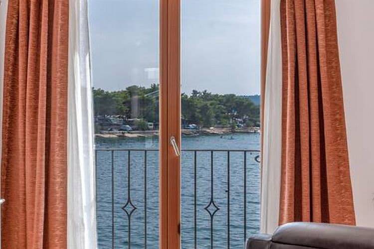 Ganze Wohnung, Mamma Mia Luxuszimmer mit Meerblick in Trogir, Split-Dalmatien