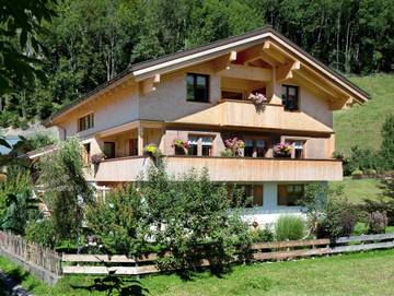 Ferienwohnung für 2 Personen, mit Balkon und Garten in Au