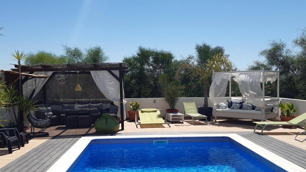 Villa with Private Pool in Altura, Distrito de Faro