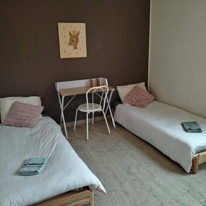 Location de vacances pour 10 personnes, avec jardin à Avanton - 2