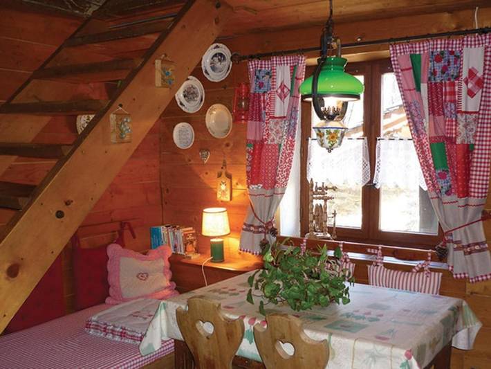 Gîte pour 4 personnes, avec balcon à Albiez-le-Jeune - 2