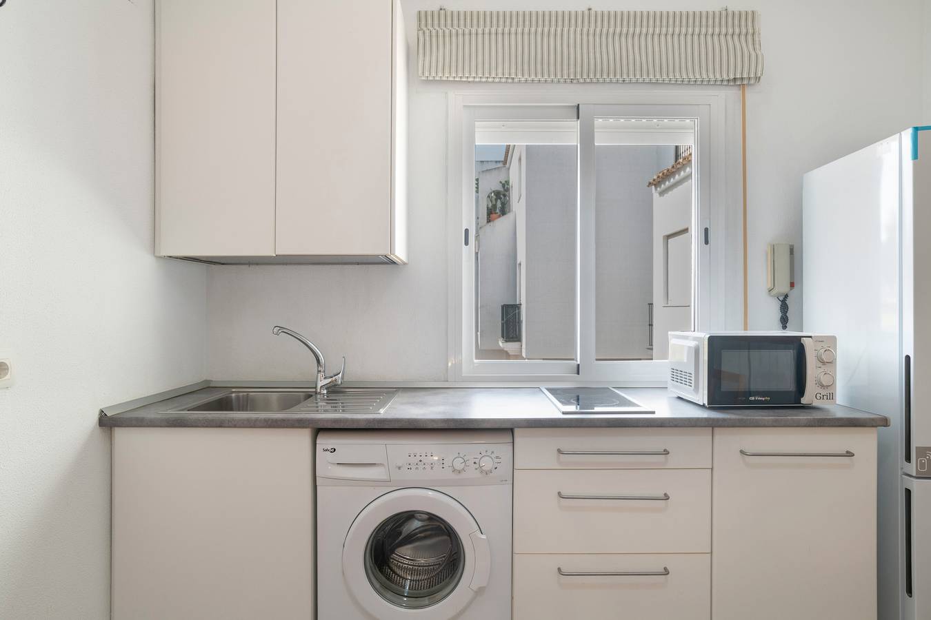 Appartamento intero, Appartamento 'Dúplex Atalaya' con Wi-Fi e aria condizionata in Conil de la Frontera, Costa de la Luz