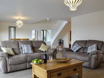 Log Cabin for 6 People in Aboyne, Aberdeenshire, Photo 2