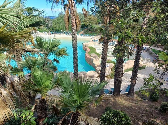 Gîte pour 5 personnes, avec terrasse et piscine, animaux acceptés à Grimaud - 2