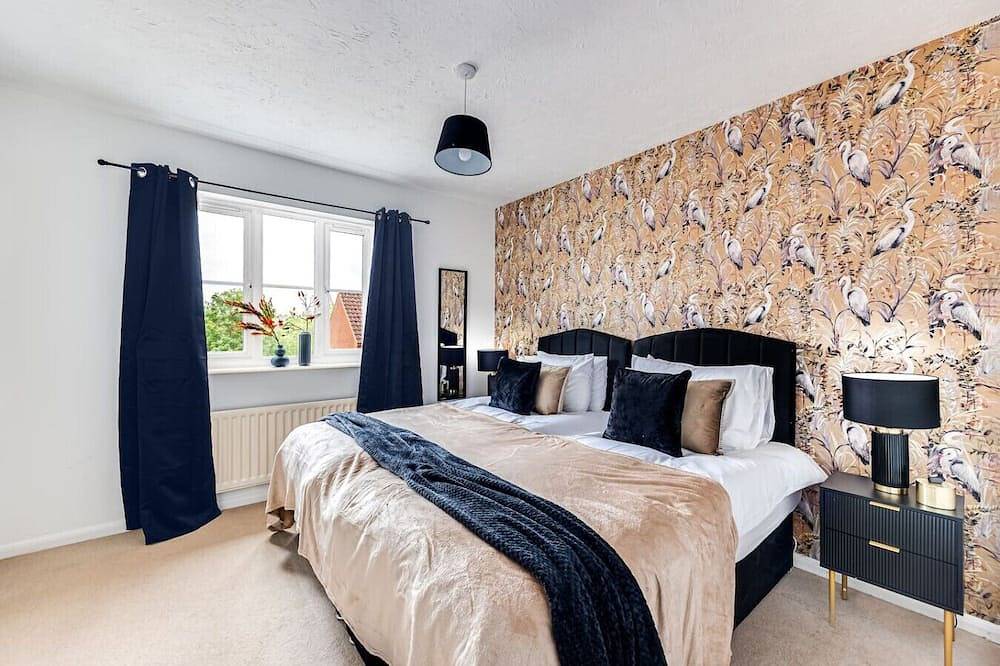 Shenley House • Excellent Location • Driveway Parking • Garden • Fastwifi • Smarttvs • Yoko Property in Milton Keynes, Südostengland