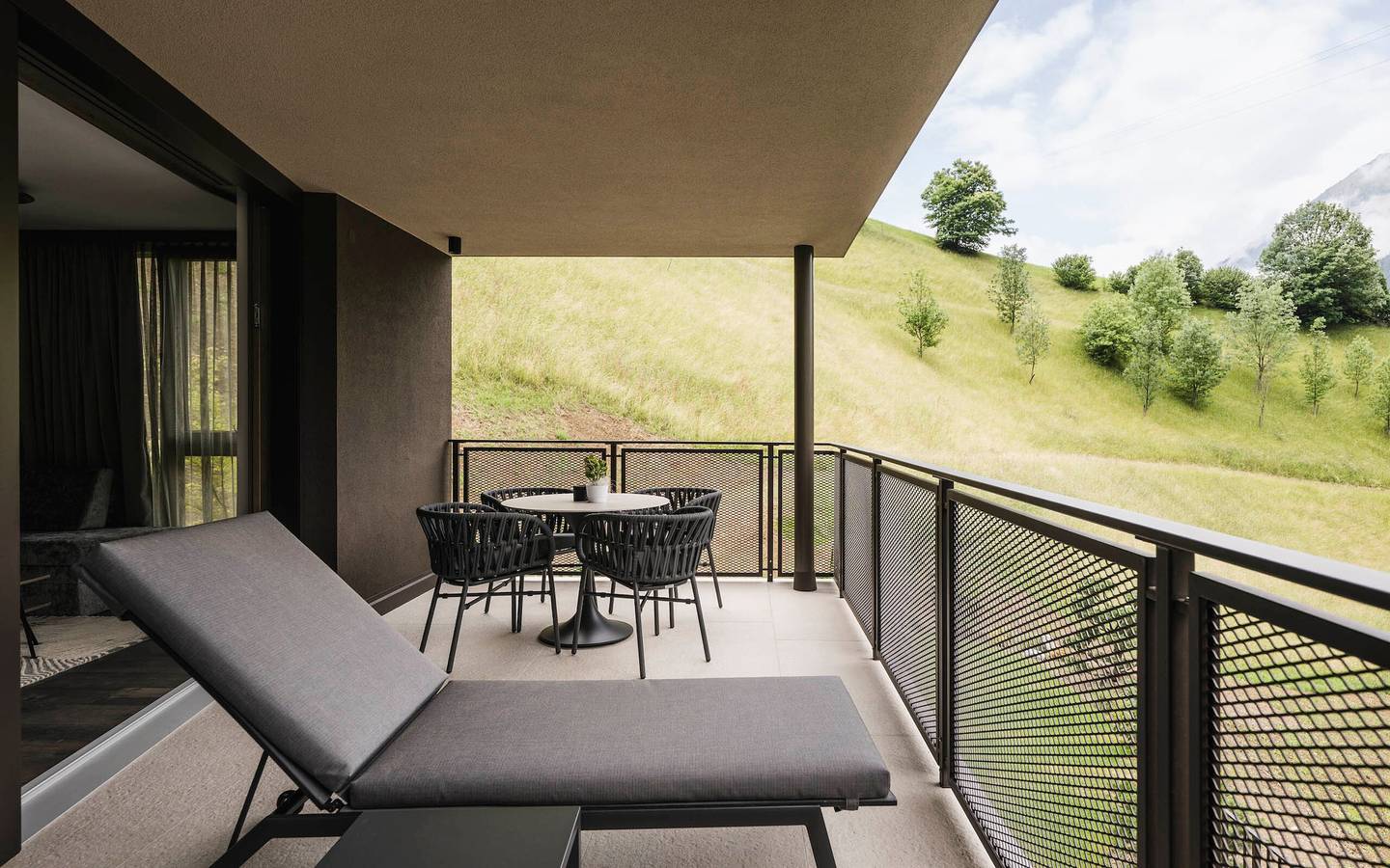 Ganze Wohnung, Apartment 'Les Ovis Alpin Neueröffnung' mit Bergblick, Wlan und Klimaanlage, Neueröffnung Mai 2026 in St. Leonhard in Passeier, Passeiertal
