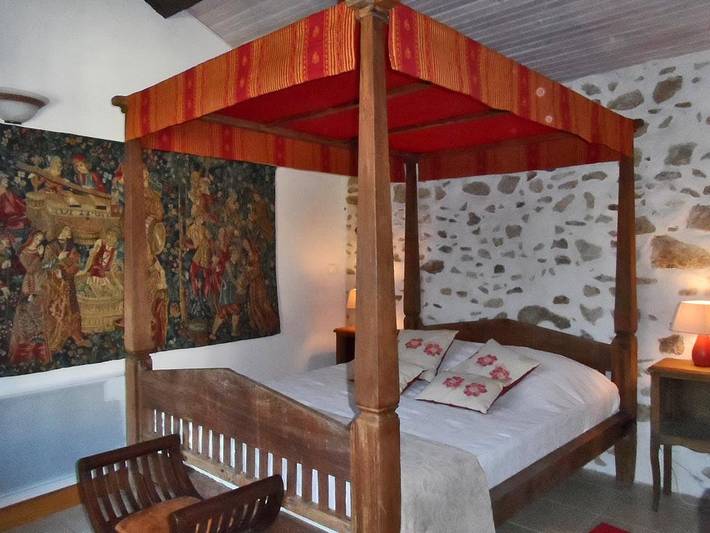 Chambre d’hôte pour 4 personnes, avec piscine et jardin dans les Deux-Sèvres - 3