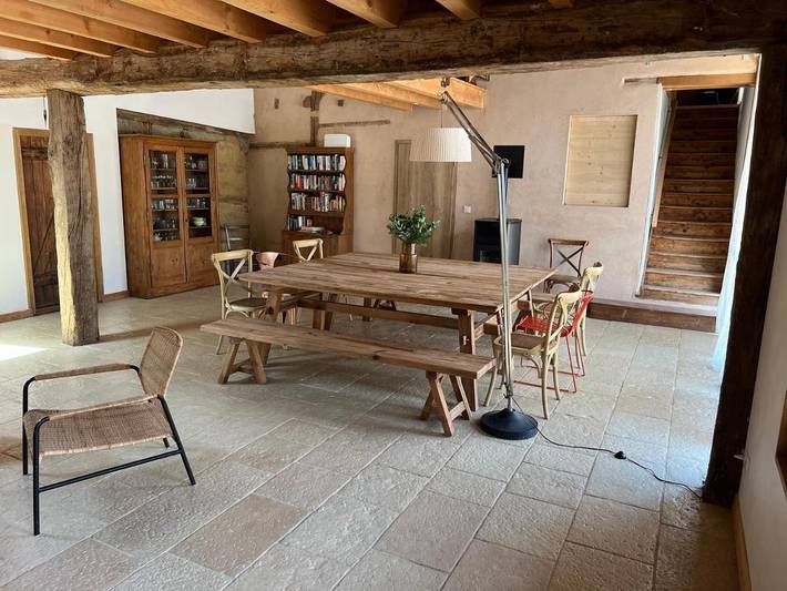 Location de vacances pour 15 personnes, avec Terrasse ainsi que Jardin et Piscine à La Chapelle-Saint-Sauveur - 3