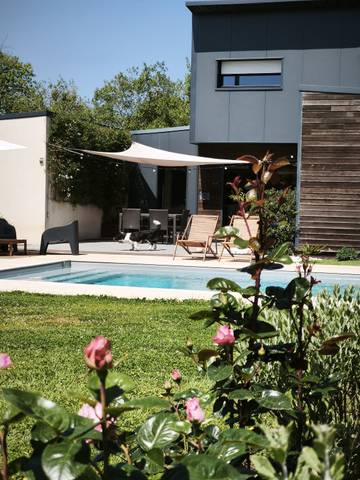 Cottage pour 2 personnes, avec piscine et jardin à Plouër-sur-Rance