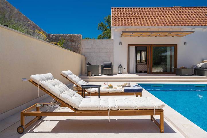 Neu! Einzigartige Villa Pietra mit beheiztem Pool in Kreševo, Dalmatinisches Zagora