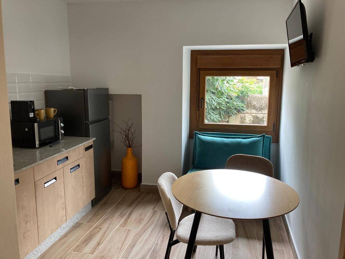 Apartamento inteiro, One-Bedroom Apartment in Praia da Rampla (Vigo), Vigo