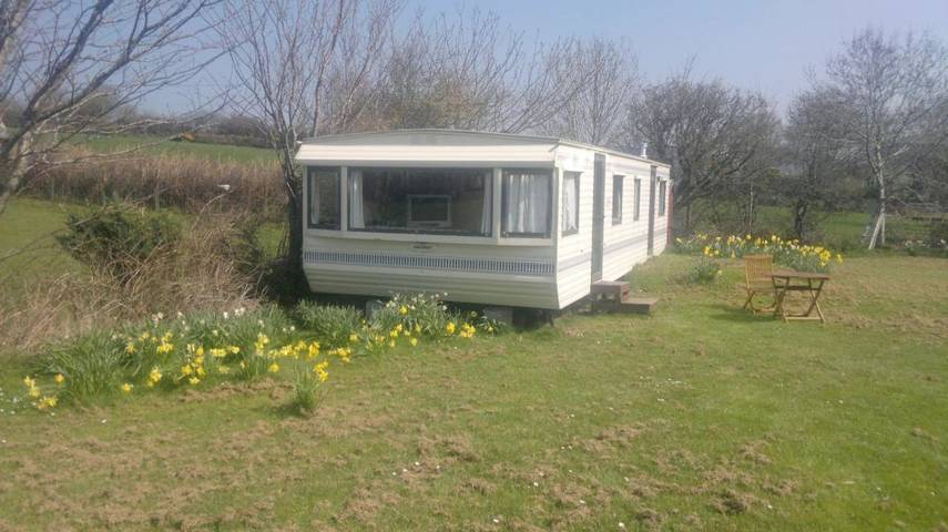 Holiday letting for 5 people, with Balcony and Terrace as well as Garden and View in Morfa Nefyn