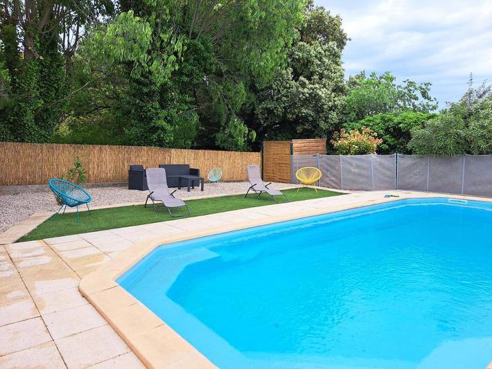 Gîte pour 7 personnes, avec vue ainsi que jardin et piscine à Cabasse - 2