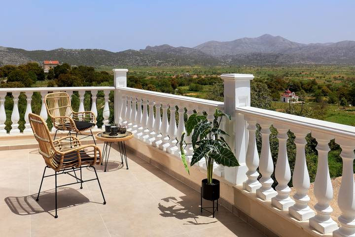 Entire apartment, Apartment 'Villa 3' with Mountain View, Balcony and Wi-Fi in Lasithi Plateau, Lasithi