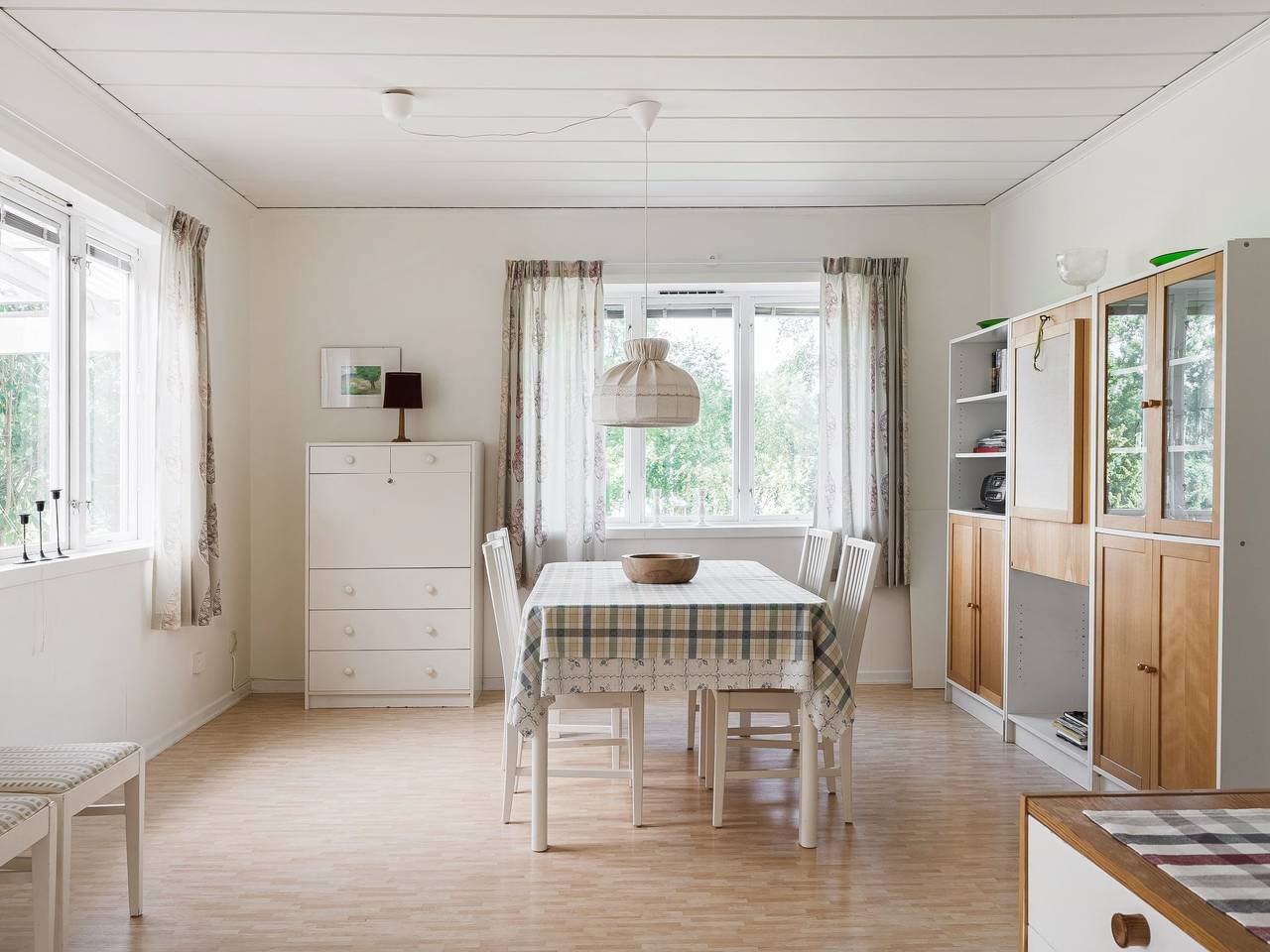 Hus för 5 Personer med trädgård in Adelsö, Mälaren