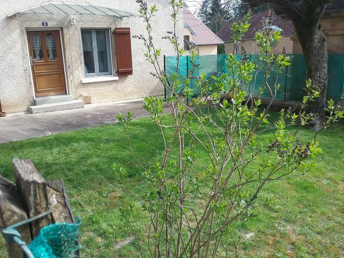 Gîte für 6 Personen, mit Terrasse und Garten in Doyenné de la Vallée du Doubs
